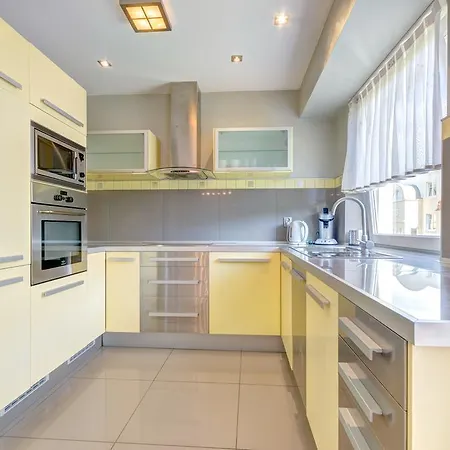 3 City - Szafir Sopot